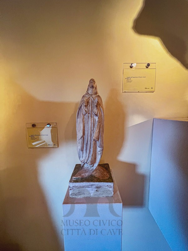 Cappella dell’Apparizione di Knock, Irlanda: Madonna
